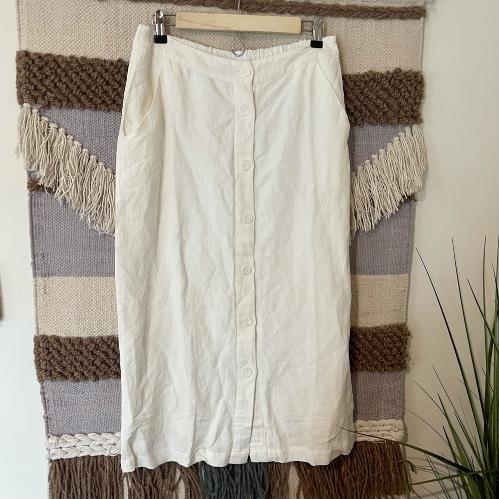 Matty M White Button Front Skirt